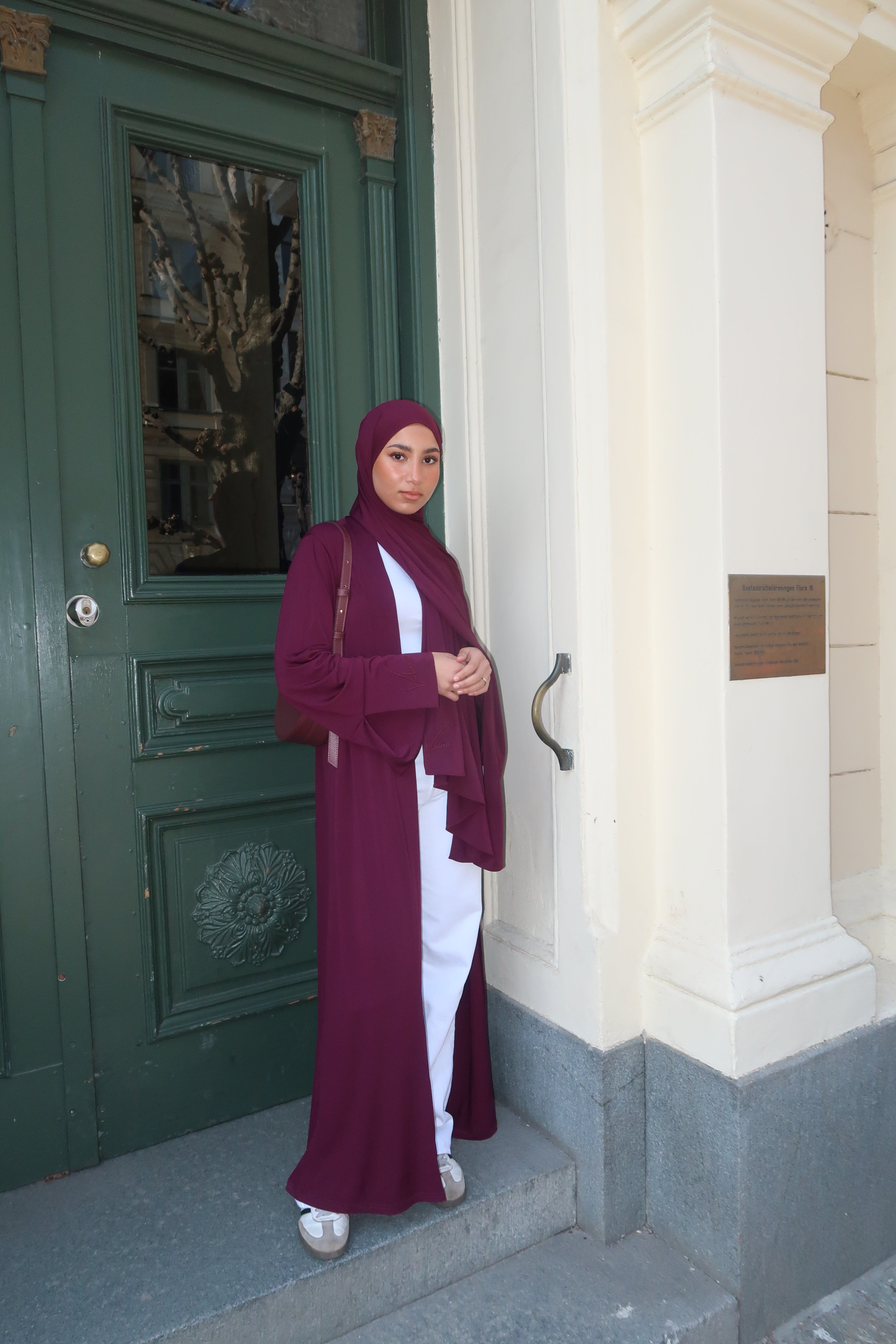 Soft Burgundy OPEN ABAYA